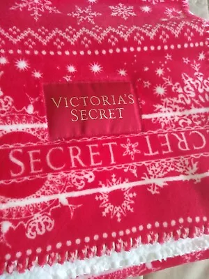 VICTORIA'S SECRET Red Snowflake Plush White Sherpa Afghan Throw Blanket 50 X 60 • $14.49