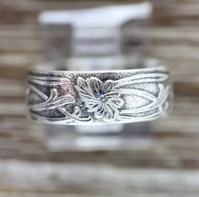 Vintage Nouveau Flower Sterling Silver Band 925 Ring Sz 8.25 Stack Retro Pretty • $20.40