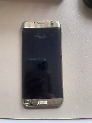 SAMSUNG Galaxy S7 Edge SM-G935 - 32GB - Gold Platinum Smartphone • $40