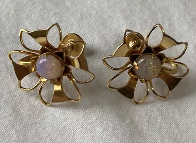 BUGBEE & NILES B.N Signed Vintage Earring Screw Back Gold  Tone Fire Opal. • $13.50