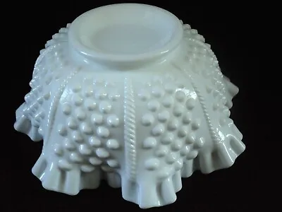 $9.60 • Buy Unmarked Unique Vintage Milk Glass Hobnail Ruffled Edge Bowl Zipper Pattern