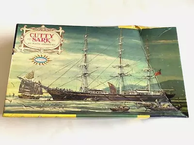 VTG (1963) Aurora CUTTY SARK CLIPPER SHIP Boat Model Kit #432-200 - READ! • $14.99