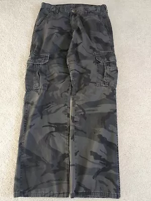Vintage Wrangler Pants Mens 32x32 Gray Cargo Camo Pockets Baggy Skater 90s Y2K  • $22
