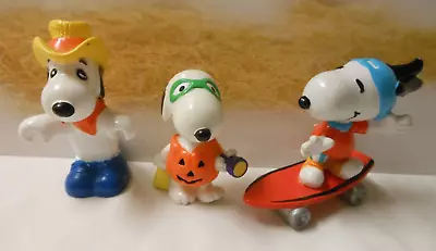 APPALAUSE/MCD Snoopy PEANUTS Halloween SKATEBOARD FARMER PVC Figurine 1980-90 • $11.40