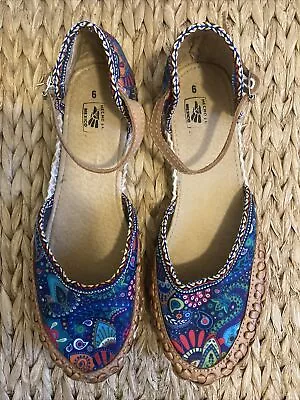 Woman's HECHO EN MEXICO Multicolor Shoes / Sandals-Mexican US Size 9 • $15.99