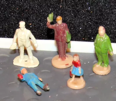 Vintage Miniature Lot Of 5 Plastic Tiny People  3/4  And Under • $4.99