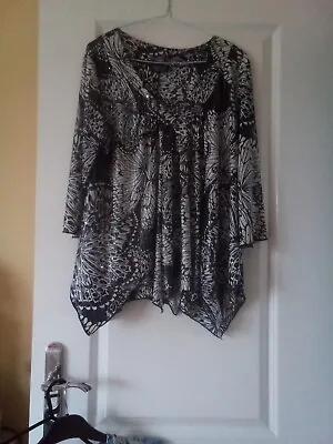 Hankerchief Hem Silver/black Loose Fitting Top Size L (ref F) • £7.99