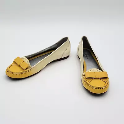 Michelle D Flats Womens 8M Yellow Patent Leather Ombre Gloss Bow Comfort Bright • $19.98