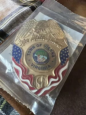 $117.50 • Buy Vintage Town Of VIENNA, Virginia VA Millennium Full-Size Metal BADGE  HALLMARKED