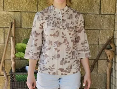 Moda International MEDIUM Top Blouse Victoria's Secret Gray Floral Half Sleeves • $29