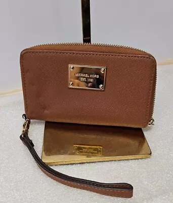 Michael Kors Multi Function Phone Case Wristlet Wallet Saffiano Brown-read Descr • $16