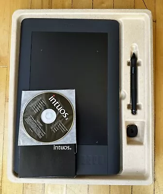 Wacom PTH-650 Intuos5 Medium Professional Pen & Touch Tablet • $125