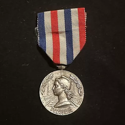 Vtg French Railroad Chemin De Fer Medal Dated 1968 • $32