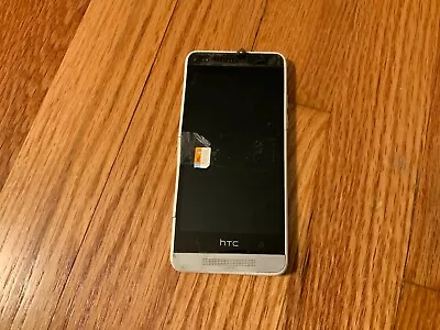 HTC One Mini 4G LTE P058220 16GB Silver • $5