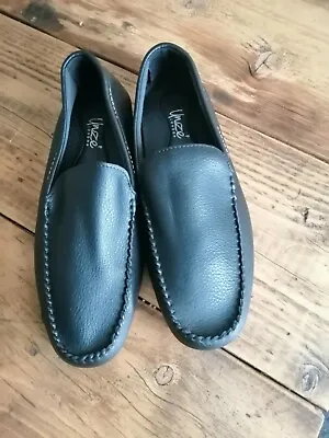 £13.99 • Buy NEW Unze Mens UK 8 / 9 EU 42 Black Slip On Smart Faux Leather Shoes . RRP 39.99