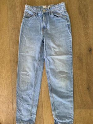 $8 • Buy AS NEW  Bershka  Jeans Size 32 Bought Overseas
