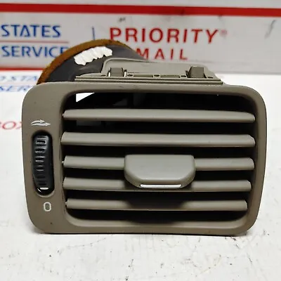 96-06 Volvo S80 Right Passenger Side Dash Vent 130082002 Oem -read- • $23.70