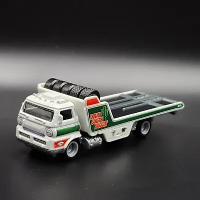 Flatbed Car Hauler Truck VW Bug RARE Collectible 1/64 Scale  Diecast Model  • $11.68