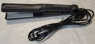 Vidal Sassoon Flat Iron Tourmaline Ceramic 1  Hair Straightener VSST2531 • $7.99