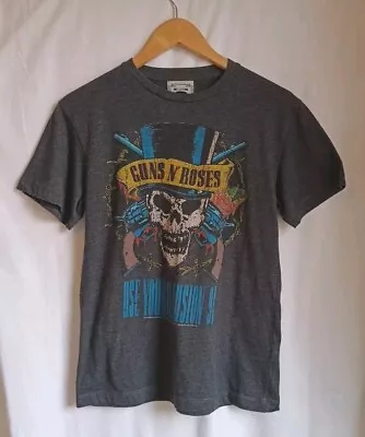 Guns 'n' Roses ~ Use Your Illusion ~ US Tour Dates ~ T Shirt Size Small ~ 2012 • £9.95