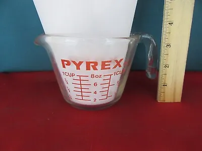 PYREX  Red Lettering 2 Cup Glass Measuring Cup W. Open Handle #508 • $8.99