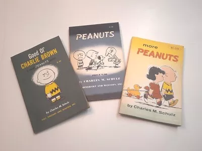 Vintage Peanuts Snoopy Charlie Brown Comic Books Charles M. Schulz • $25.99