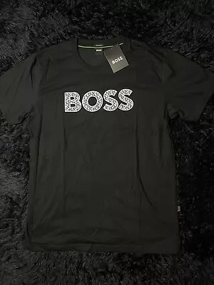 Hugo Boss T-shirt XL • $35