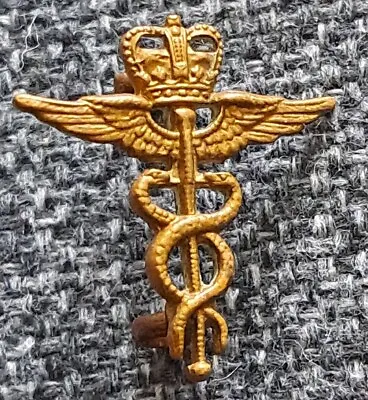 Royal Air Force Medics Medical Officer's Collar Badge Queen's Crown Caduceus • £10