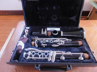 Le Blanc Vito Clarinet 7214 - Used Student Model • $20