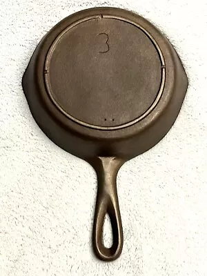 Vintage Cast Iron Early 3-Notch LODGE #3 Skillet 1940’s - Fully RESTORED  • $5