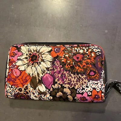 NEW Vera Bradley Purple Floral Quilted Zip Around Accordion Style Ladies Wallet • $14.99