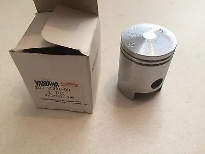 YAMAHA YAS2 AS2 YAS3 AS3 307 1971 1972 1973 Piston O/S 0.5mm  NOS JAPAN • $59