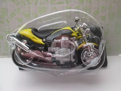 Moto Guzzi V10 1-18 Scale Maisto Motorcycle Model On A Stand • £3.99