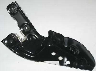Mercedes CL203 Body Chassis Repair Bracket Section A2036202434 New Genuine • $70.05
