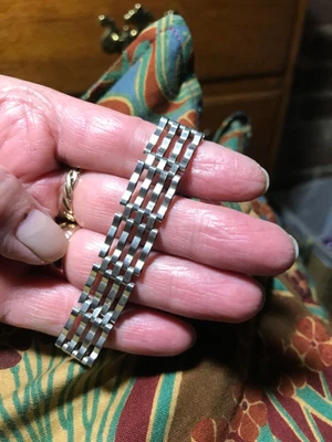 £22.99 • Buy VINTAGE 5 BAR STERLING SILVER GATE BRACELET  7 1/2” By ASJ