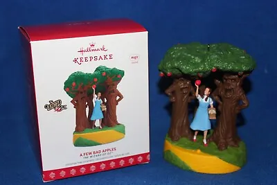 Hallmark Keepsake Ornament 'A Few Bad Apples' The Wizard Of Oz Magic Sound 2017 • £29.89