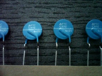 $1.55 • Buy 9.4 Ohm PTC Thermistor 5mm Pitch 63V 120C C970 Siemens B59970C120A70 LOT-5pcs