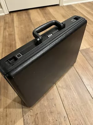 Vintage Samsonite Omega II Black Briefcase Attache Combination Lock • $49.99