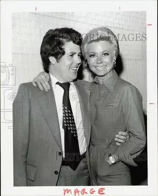 1977 Press Photo Actress Mitzi Gaynor & Friend Rudi - Hpp38507 • $19.99