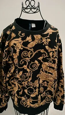 H&M Divided Men's Black Pullover Sweatshirt With Gold Design Size Med. • $16.99