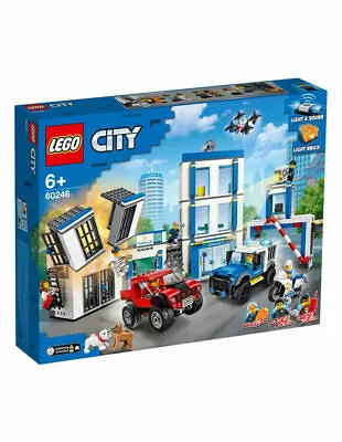 LEGO City Police Police Station 60246. Duke De Tain6 Mini Figures2 Dogs2 Cars • $225