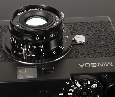 Voigtlander USA 40mm F/2.8 Heliar Aspheric Leica M Black Paint • $449