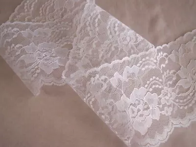 White Scalloped Edge Lace Trim 4 Inches Wide 5 YARDS • $5.95