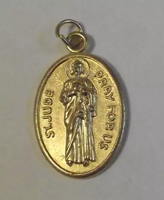 Vtg Gold Tone Oval Pendant Medal St Jude Pray For Us Patron Of Hopeless Cases • $10