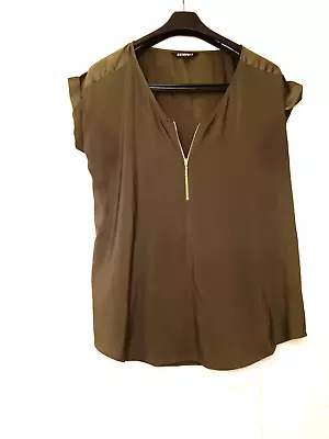 Beautiful Olive Green Zippered In The Front Preowned Express Blouse Size L • £8.67