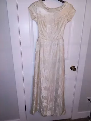 Vintage Satin Floral Wedding Dress Size Small • $49.99