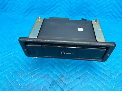 Mercedes G500 CD Changer W/Brackets 2005 OEM • $130