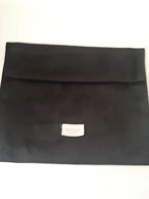 £8 • Buy Gucci Beauty Soft Touch Black Pouch New