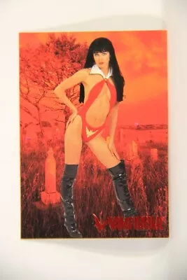 Vampirella 1995 Topps Trading Card #39 Vampirella Puzzle Card ENG L009362 • $2.17