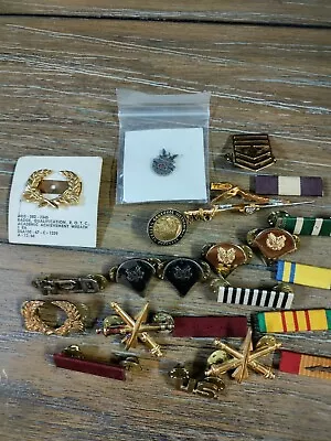 Mixed Lot Of Vintage US Military Lapel Pins Insignia Army • $0.99
